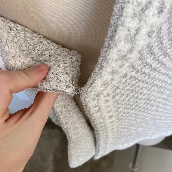 AMINA RUBINACCI
Cardigan In Grey - Picture 4 of 12